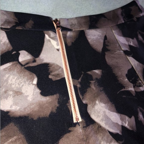 Mossimo Skirt - Picture 6 of 7